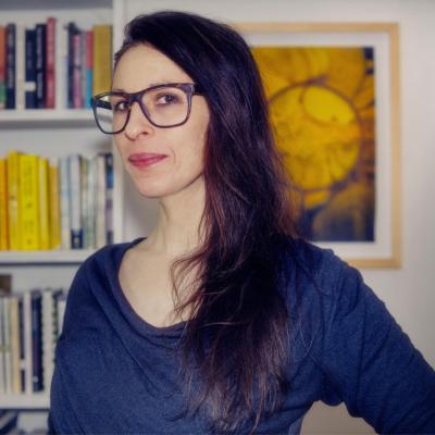 Leila Nadir headshot